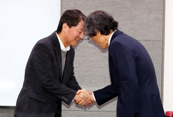 정치혁신 언론인 간담회 참석한 안철수