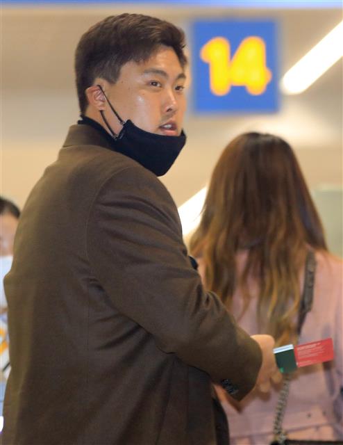 스프링캠프 떠나는 류현진