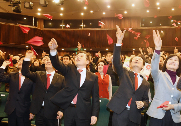 5일 오후 여의도 국회도서관에서 미래한국당은 중앙당 창당대회를 열고, 당대표에 한선교의원을 선출하였다. 2020.2.5 김명국 선임기자 daunso@seoul.co.kr