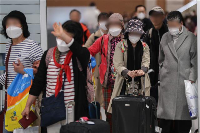 한국 찾은 일본 여행객들