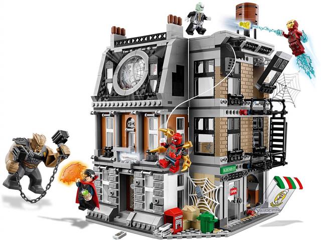 레고와 어벤져스가 합작한 레고 마블 어벤져스 닥터 스트레인지의 생텀대결. 레고코리아 제공