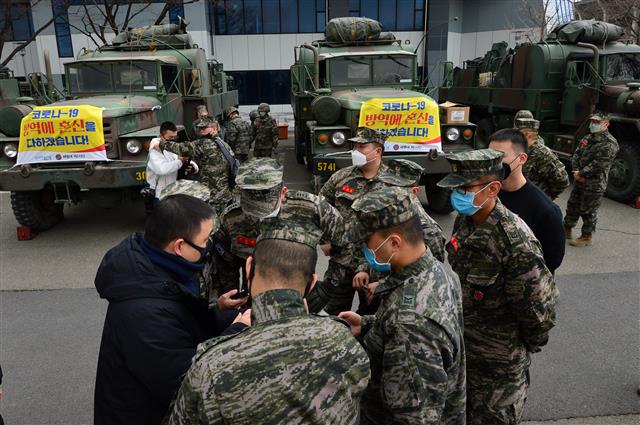 코로나19 퇴진에 나선 해병대