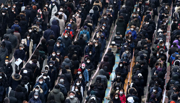 오늘도 마스크 구매행렬