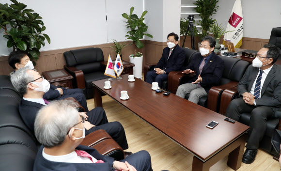 박양우 장관, 한국교회총연합 대표회장 면담