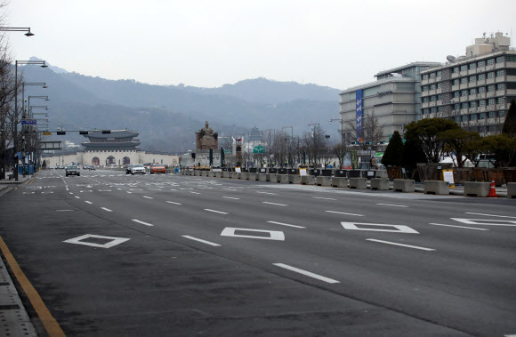 주말 도심 한산