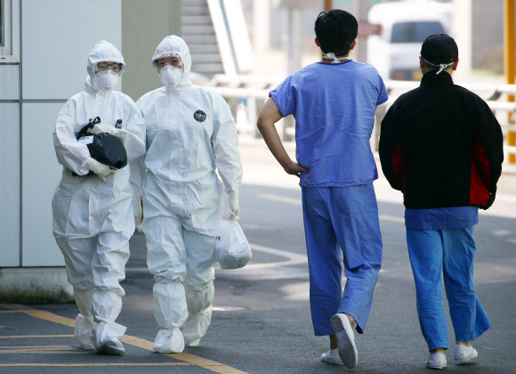 다시 ‘코로나19’ 병동으로