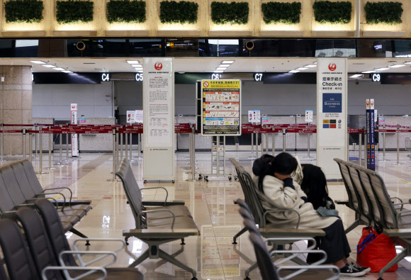 한산한 김포공항