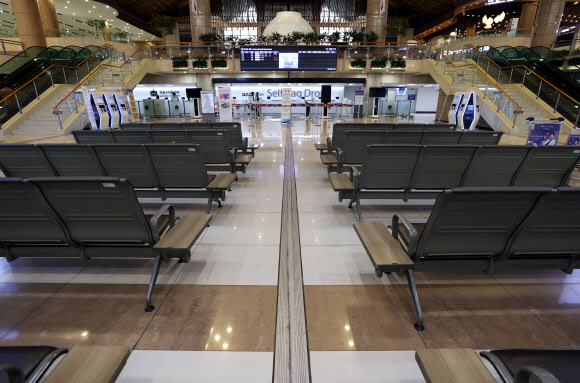 텅 빈 김포공항