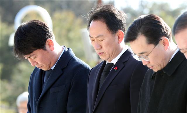 민생당 노승일.김명진.김성환 예비후보 ‘묵념’