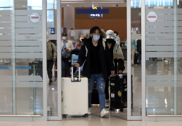 프랑스에서 귀국