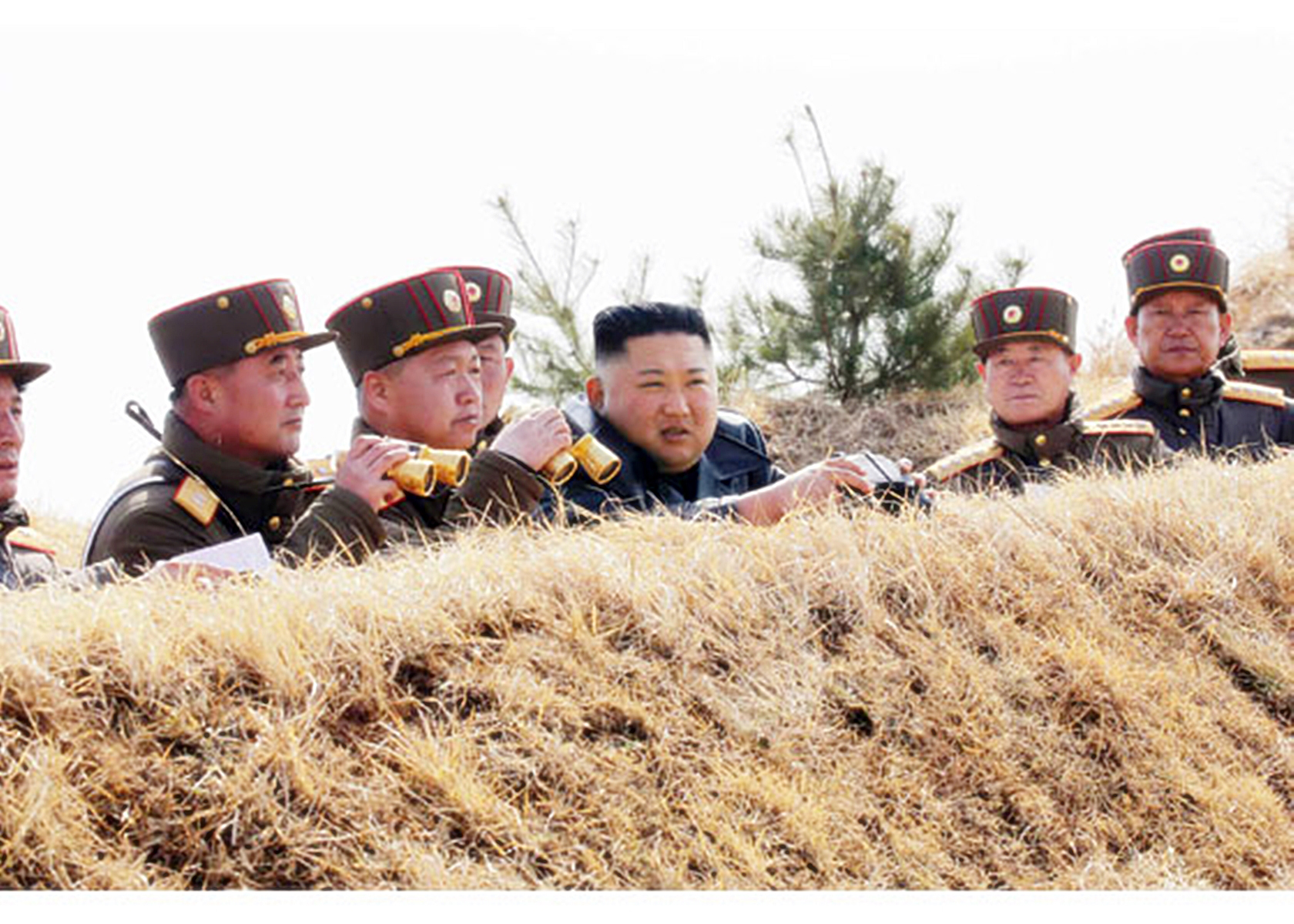 김정은, 서부전선대연합부대 포사격대항경기 지도