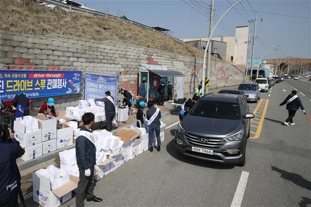 드라이브스루 판매장 없는거 빼고 다 있어요