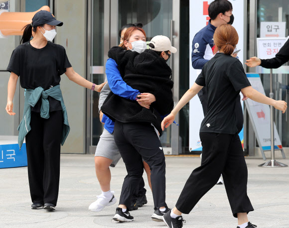 ‘아쉬운 이별’