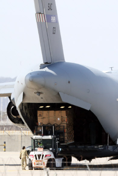 인천공항으로 온 나토 수송기