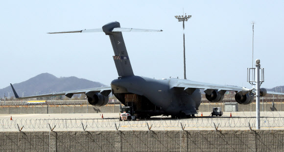 인천공항 착륙한 나토 수송기