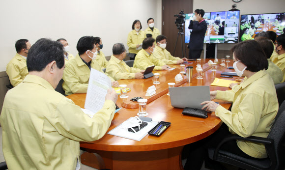 시도 교육감 간담회 주재하는 정세균 총리