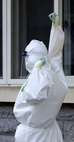 ‘뻐근한 몸풀며’