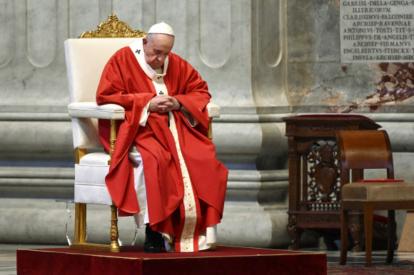 Pope Francis celebrates Palm S
