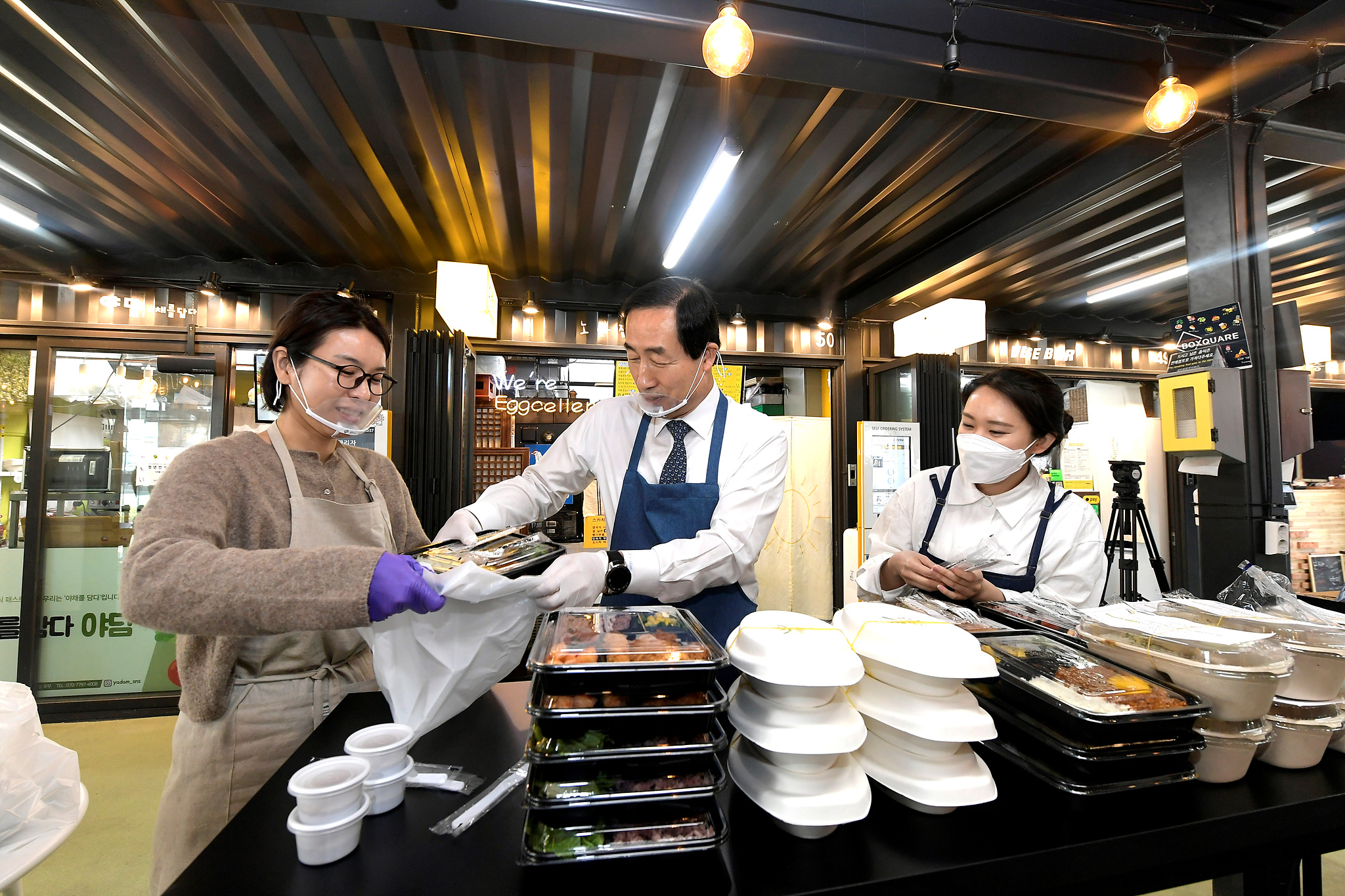 청년요식업자들과 문석진 서대문구청장