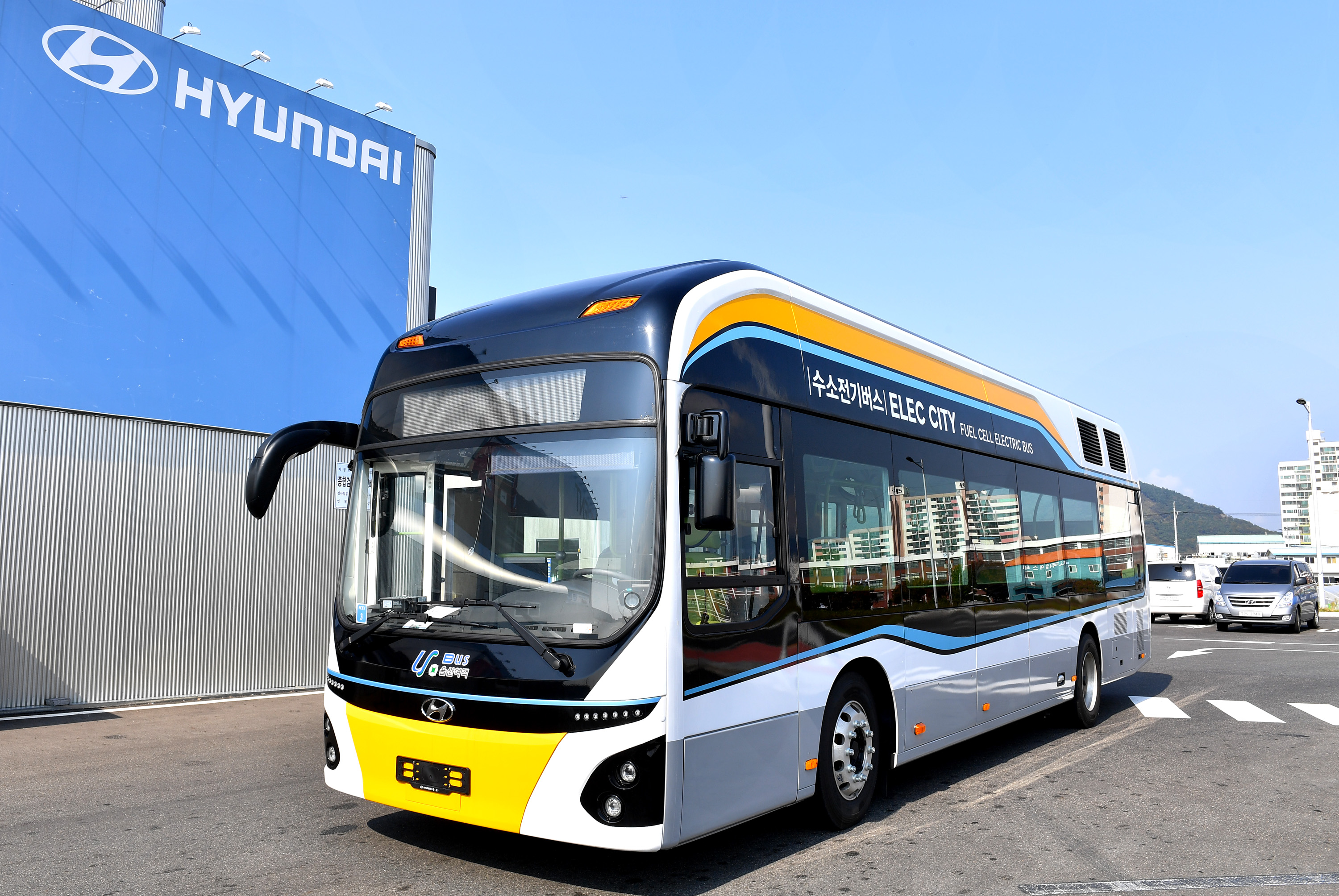 울산 시내버스 노선에 투입될 수소전기버스.