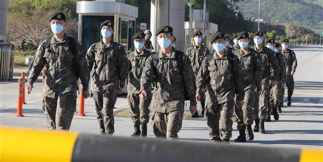 ‘코로나19’ 통제 76일 만에 휴가를 명 받았습니다