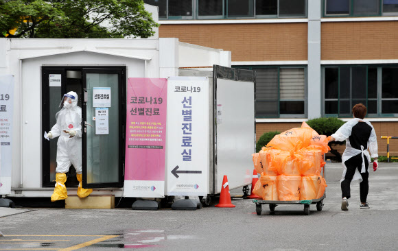 ‘이태원 클럽 집단감염’에 코로나19 2차 확산 우려
