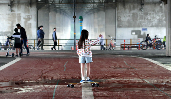 생활방역 시행 후 맞은 첫 주말