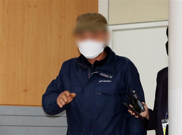 ‘웰컴투비디오’ 범죄인 인도심사 마치고 나오는 손정우 아버지