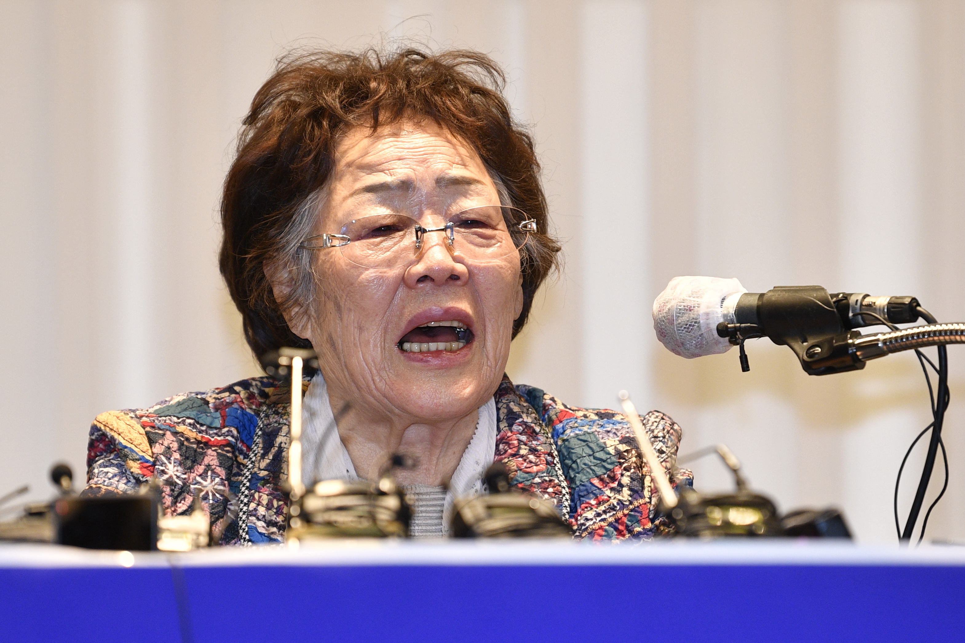 정의연 후원금 유용 의혹을 폭로한 일본군 위안부 피해자 이용수 할머니가 25일 대구 수성구 만촌동 인터불고 호텔에서 2차 기자회견을 열고 발언을 하고 있다. 2020. 5. 25 정연호 기자 tpgod@seoul.co.kr