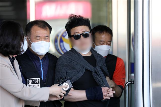 ‘극단선택’ 경비원 폭행 아파트 입주민 검찰 송치