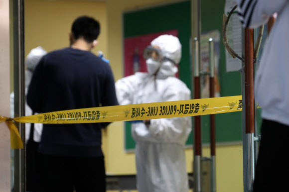 긴장 감도는 순경 공채 시험장