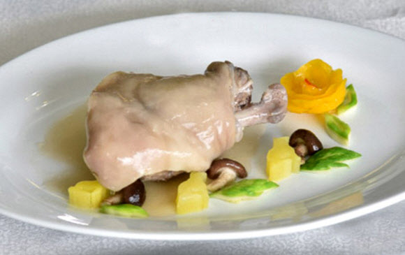 북한 음식점의 개고기 요리