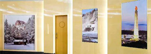 새 단장 北 개선역 안쪽 벽면에 설치된 사진들