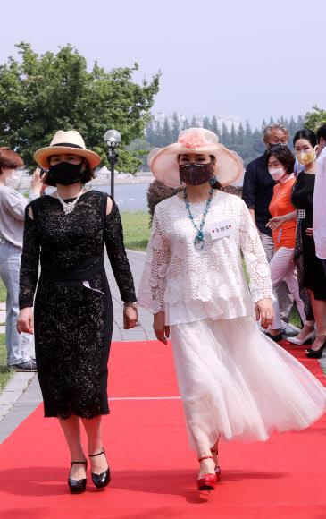 나도 이젠 시니어모델