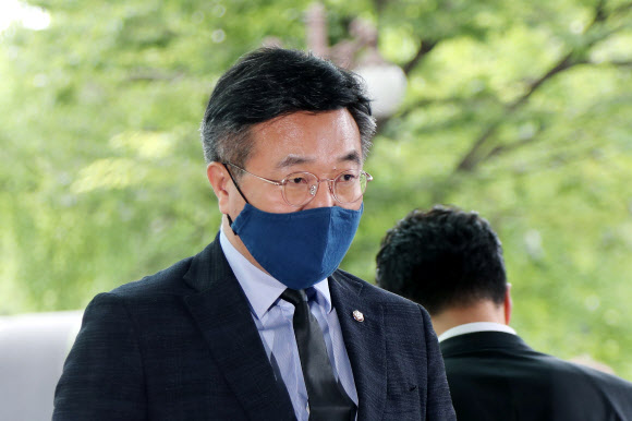 박원순 서울시장 빈소 향하는 윤호중 법사위원장