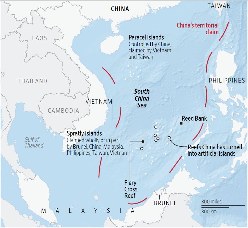남중국해의 약 90%에 해당하는 9개의 붉은 점선 내부 해역에 대해 중국은 영유권을 주장하면서 인접한 베트남, 필리핀, 말레이시아 등의 국가와 마찰을 빚고 있다.