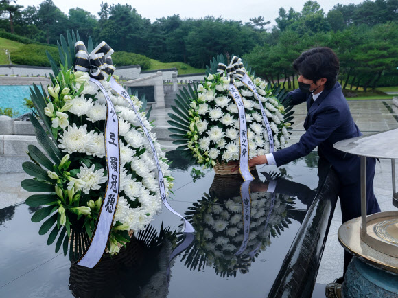 홍콩 민주화 인사, 5·18묘지에 헌화
