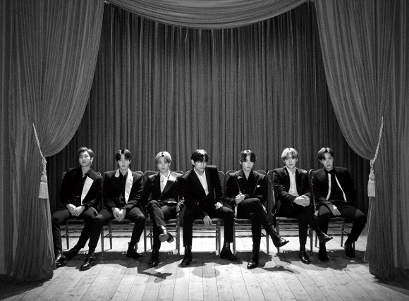방탄소년단, 일본 앨범 이틀째 오리콘 정상…총 50만장 판매