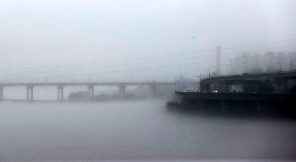 흐린 주말 날씨