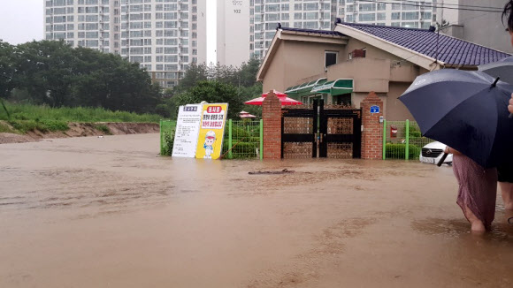 물에 잠긴 제천