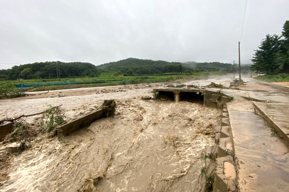 폭우 지나간 이천 산양저수지 부근