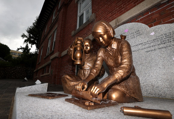 여성독립운동가, 어둠 속의 빛