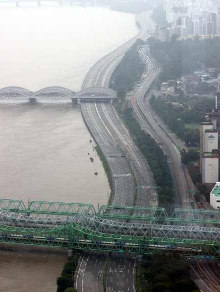 올림픽대로는 통제중