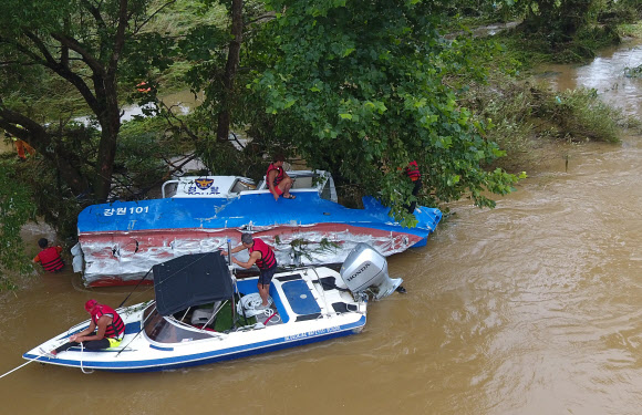 북한강서 발견된 의암댐 사고 경찰정