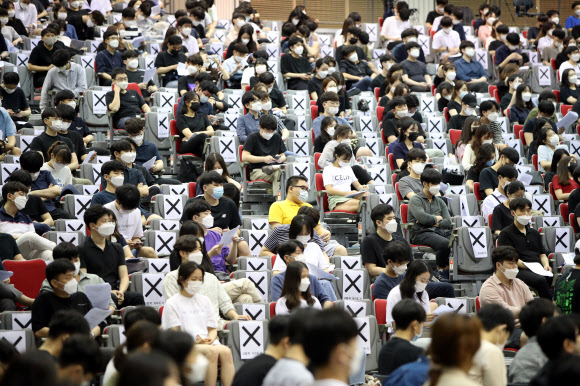 전국 전공의 집단 휴진…한자리에 모인 전공의