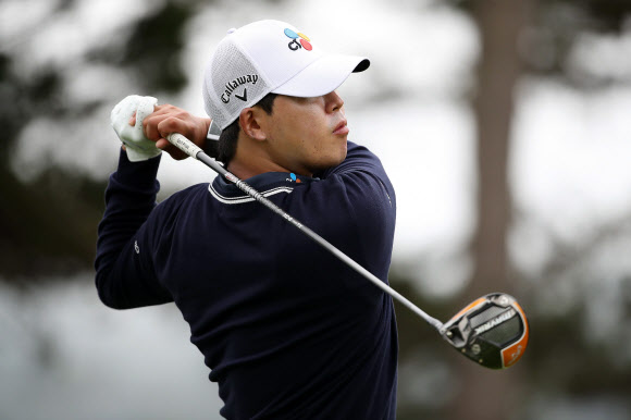 김시우가 9일 미국 샌프란시스코의 TPC 하딩파크(파70)에서 열린 PGA 챔피언십 3라운드 15번홀에서 티샷하고 있다. [AFP 연합뉴스]