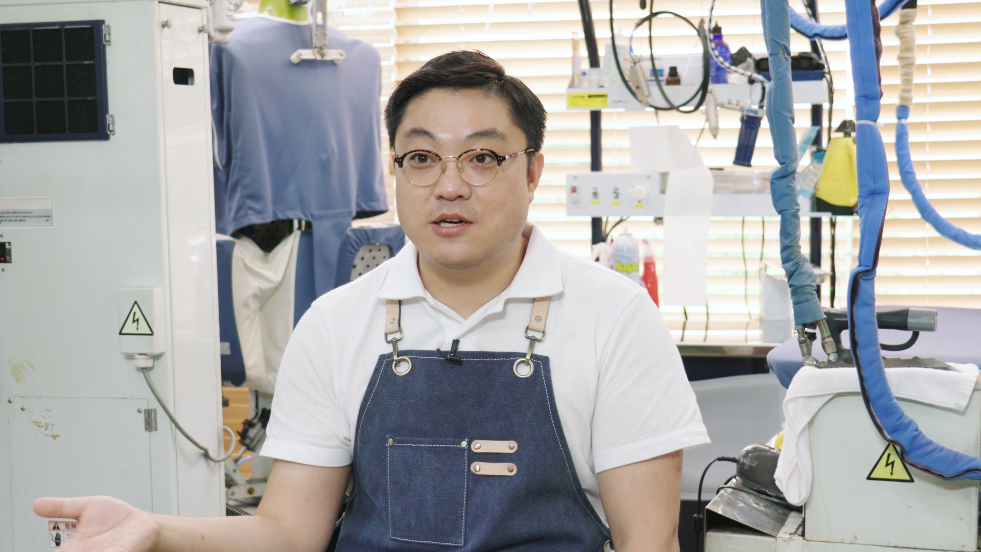 세탁 유튜브 채널 ‘세탁설’을 운영하는 설재원(42)씨. 김형우 기자 hwkim@seoul.co.kr