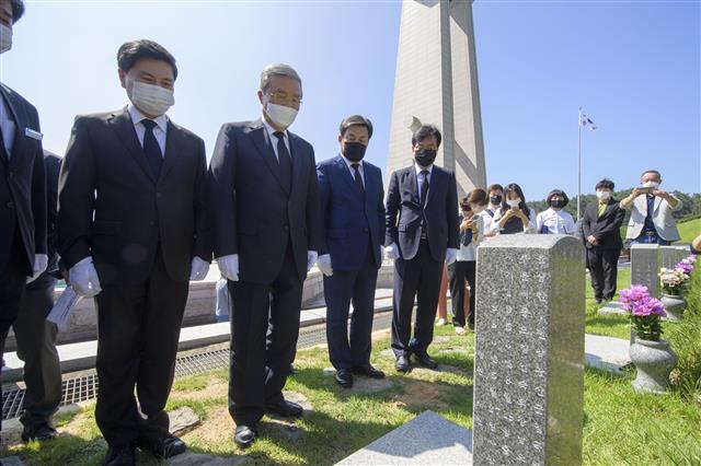 5.18민주묘치 찾은 미래통합당