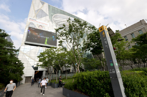 폐쇄되는 서울시청