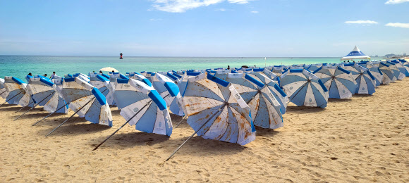 해수욕장 폐장…내년을 기약하며